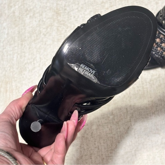 Zara NWOT WRAP AROUND CAGED HEELED SANDAL SIZE 6 - Picture 3 of 8